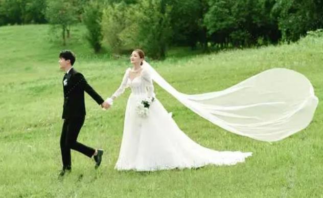 应该如何选择婚纱礼服材质