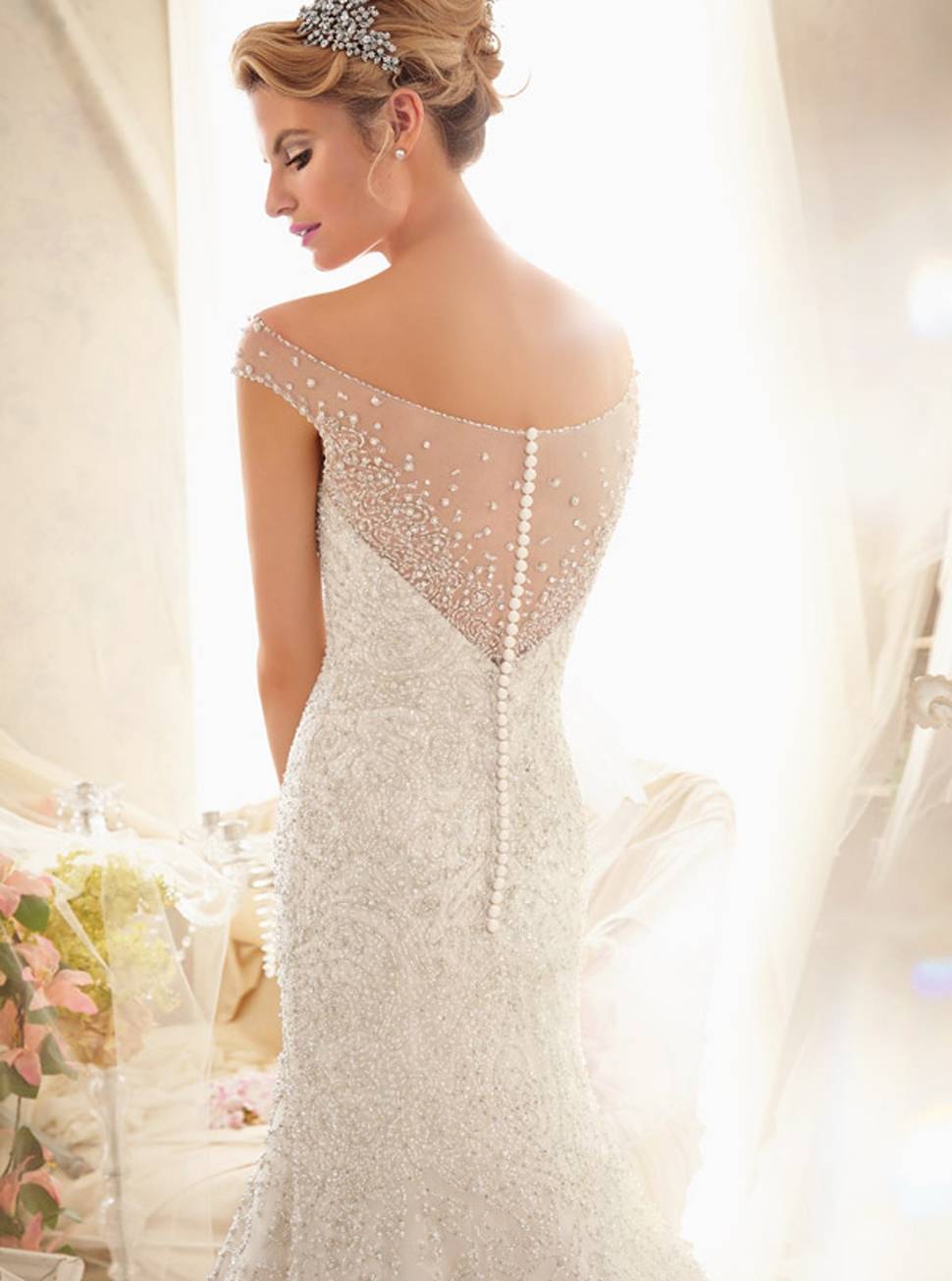 手工缝珠婚纱礼服新款拖尾鱼尾包臀卡肩式婚纱定做HS9571