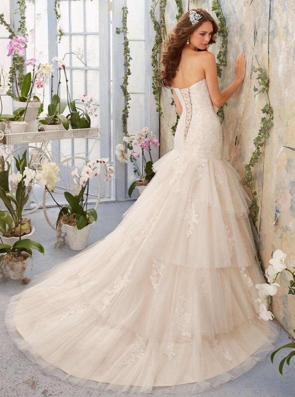 欧式新款心形领抹胸婚纱礼服包臀鱼尾婚纱礼服HS9407